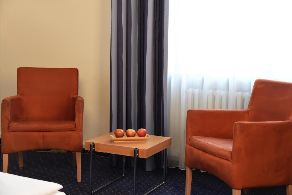 Intercityhotel Stuttgart Chambre photo